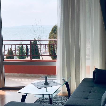 Beautiful Apartment Right By The Sea, Sveti Vlas Exteriér fotografie
