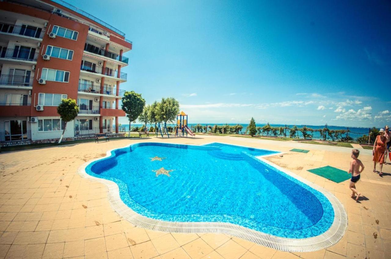 Beautiful Apartment Right By The Sea, Sveti Vlas Exteriér fotografie