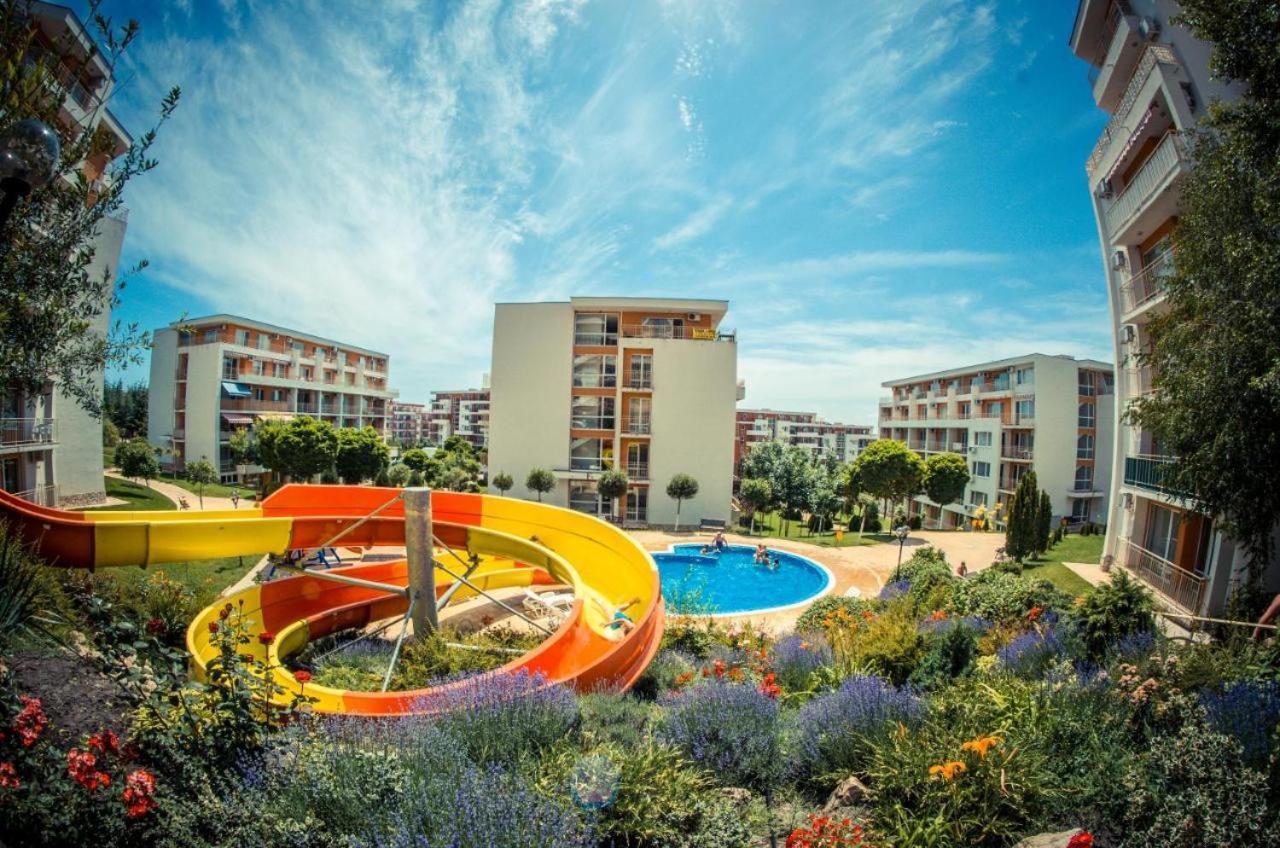 Beautiful Apartment Right By The Sea, Sveti Vlas Exteriér fotografie