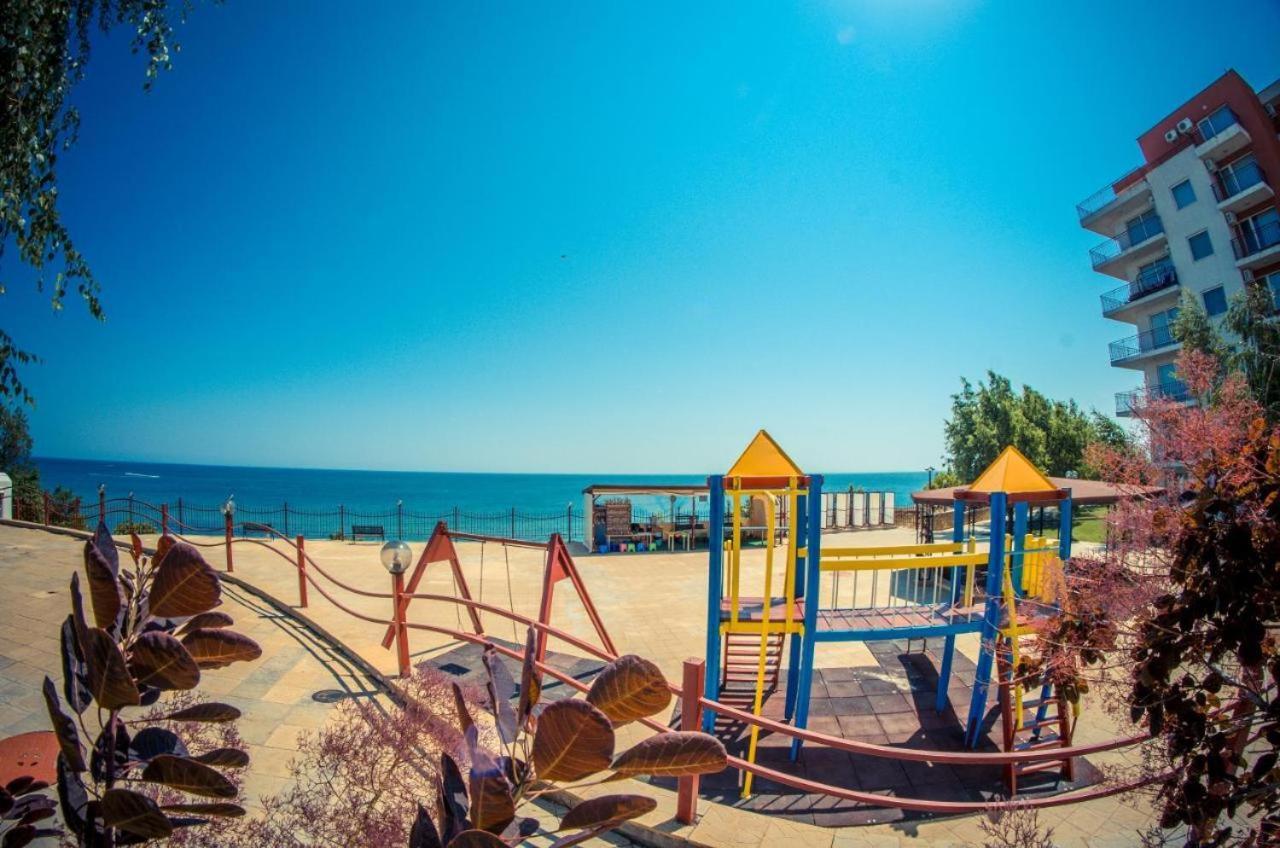 Beautiful Apartment Right By The Sea, Sveti Vlas Exteriér fotografie